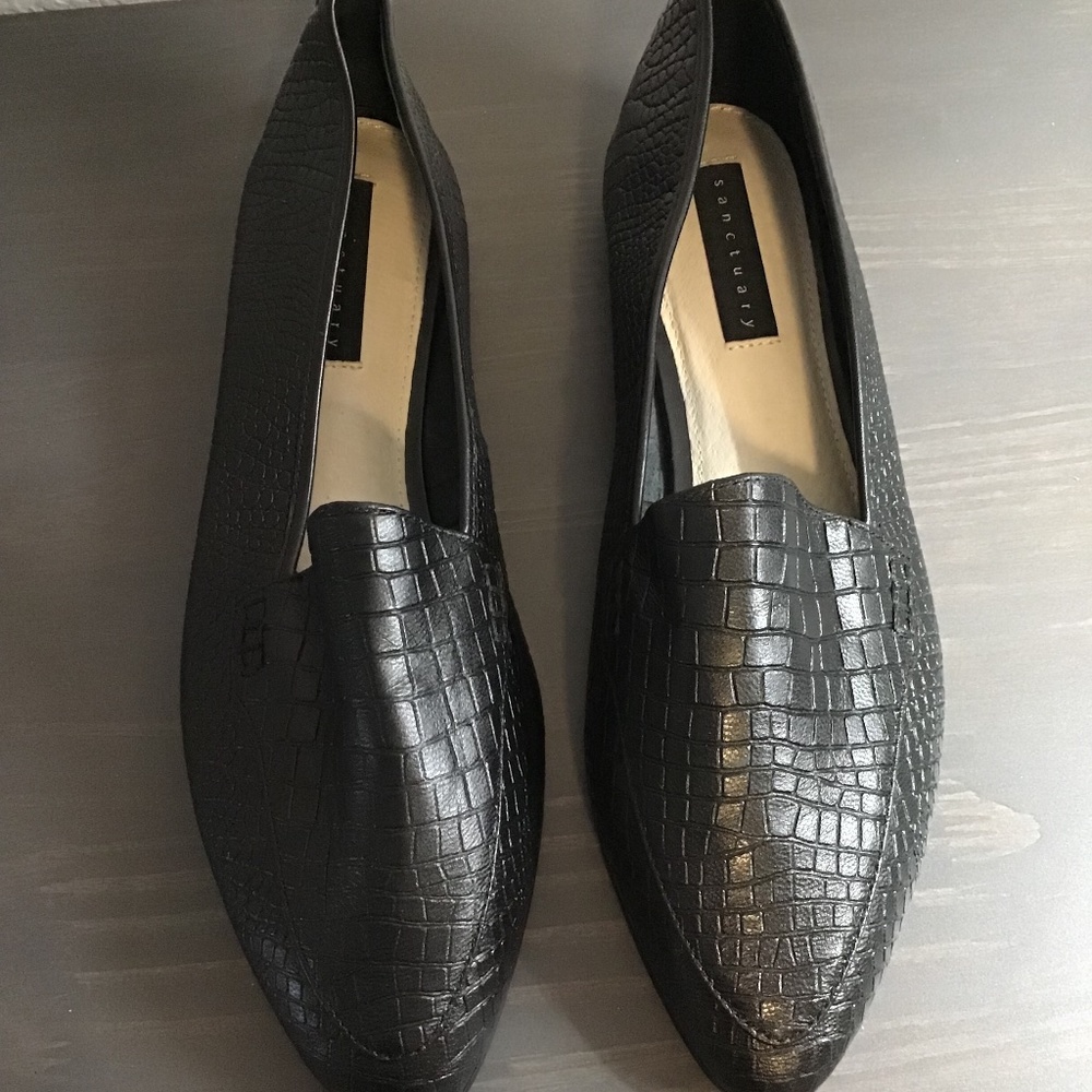 SANCTUARY “Stroll” black slip on loafer shoes, size 9
